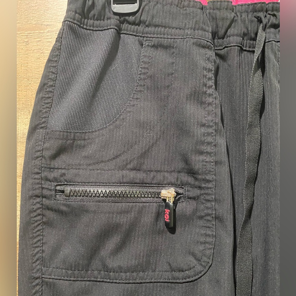 Koi Lite Slim Fit Mechanical Santa Monica Black Scrub Pants Sz Medium Petite - Picture 3 of 6